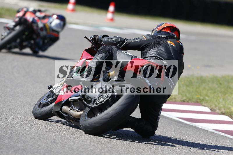 Archiv-2025/48 25.08.2025 Cornu Master School ADR/rot-rouge/35